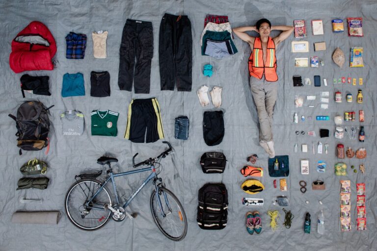 What to Put in Your Skateboarding Bag: Must-Have Essentials for Your Riding Adventures