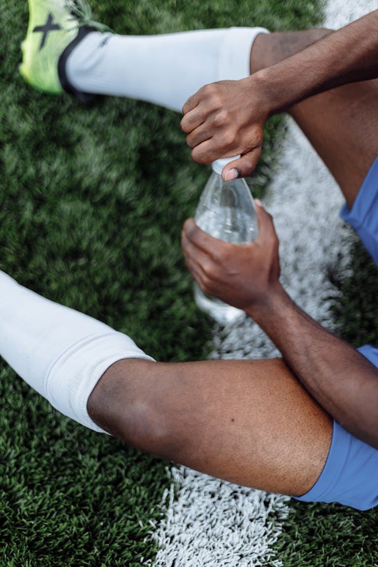 how turf shoes differ from cleats?